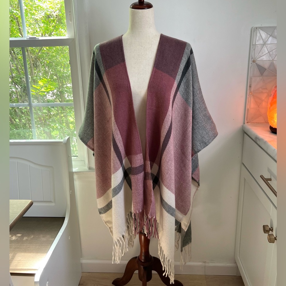 NWT Three Dots Cashmere/Wool Blend Celine Burgundy Plaid Blanket Scarf Poncho
